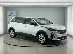 Branco Usado 2023 Peugeot 5008 Active Monovolume | € 33.490 (Preço justo)