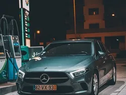 Usado 2019 Mercedes A180 Sedan | € 25.000