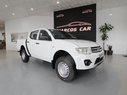Branco Usado 2014 Mitsubishi L200 Invite Pickup | € 24.900 (Caro)
