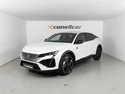 Branco Usado 2024 Peugeot 408 GT-line Sedan | € 35.980 (Preço justo)