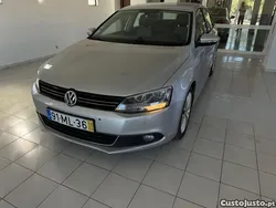 Cinza Usado 2011 VW Jetta Highline Sedan | € 13.250 (Preço justo)