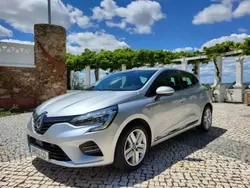 Cinzento Usado 2021 Renault Clio V Intens Citadino | € 16.250 (Preço justo)