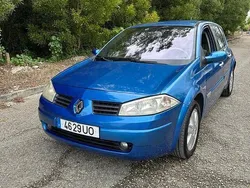 Usado 2003 Renault Mégane II Sedan | € 2.500 (Preço justo)