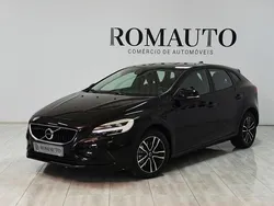 Preto Usado 2020 Volvo V40 Momentum Carrinha | € 16.800