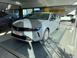 Cinzento Usado 2024 Opel Astra Edition Carrinha | € 24.490 (Preço justo)
