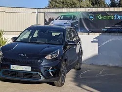 Azul Usado 2022 Kia e-Niro SUV | € 24.990 (Preço justo)
