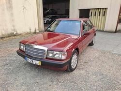 Vermelho Usado 1998 Mercedes 190 Sedan | € 3.000