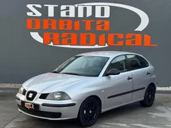 Cinzento Usado 2002 Seat Ibiza | € 4.950 (Caro)