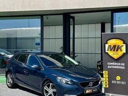 Azul Usado 2015 Volvo V40 Momentum Carrinha | € 14.990 (Preço justo)
