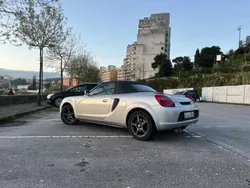 Cinzento Usado 2001 Toyota MR2 Cabrios | € 19.900