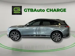 Cinzento Usado 2024 XPENG G9 AWD Performance SUV | € 68.999