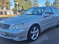 Usado 2005 Mercedes C220 | € 4.950