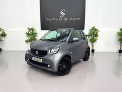 Cinza Usado 2019 Smart ForTwo Cabrio Passion Cabrios | € 13.900