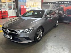 Cinzento Usado 2020 Mercedes CLA180 Shooting Brake Business Carrinha | € 28.990 (Preço justo)