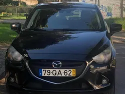 Preto Usado 2015 Mazda 2 Sedan | € 5.500