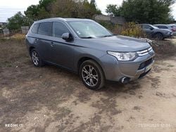 Usado 2015 Mitsubishi Outlander SUV | € 14.750 (Preço elevado)
