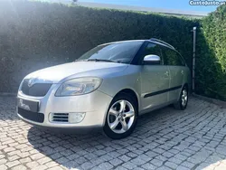Cinza Usado 2010 Skoda Fabia GreenLine Carrinha | € 5.690