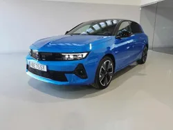 Azul Usado 2023 Opel Astra | € 31.990 (Preço elevado)