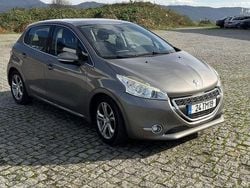Usado 2013 Peugeot 208 Citadino | € 5.800 (Bom preço)