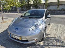 Cinzento Usado 2017 Nissan Leaf Citadino | € 7.950 (Bom preço)