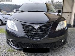 Preto Usado 2015 Lancia Ypsilon Gold Citadino | € 7.500