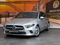 Cinza Usado 2021 Mercedes A180 Progressive | € 26.800