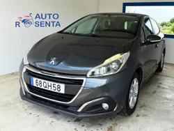Antracite Usado 2015 Peugeot 208 Citadino | € 9.400 (Bom preço)