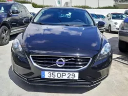 Preto Usado 2014 Volvo V40 CC Momentum Carrinha | € 16.500 (Preço elevado)