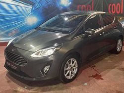 Cinza escuro Usado 2021 Ford Fiesta Titanium Citadino | € 13.999 (Preço justo)