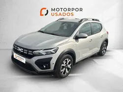 Cinza Usado 2024 Dacia Sandero Expression Citadino | € 17.490 (Preço justo)