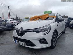 Branco Usado 2022 Renault Clio V LIMITED | € 15.750 (Preço justo)