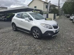 Branco Usado 2014 Opel Mokka SUV | € 12.990