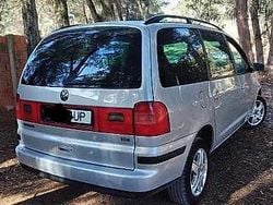 Cinzento Usado 2003 VW Sharan Monovolume | € 5.900