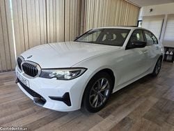 Branco Usado 2021 BMW 318 Comfort Edition Sedan | € 25.980 (Preço elevado)