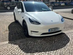 Usado 2022 Tesla Model Y Long Range SUV | € 30.500 (Preço justo)
