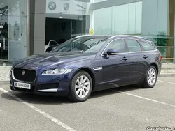 Azul Usado 2018 Jaguar XF Prestige Sedan | € 19.990