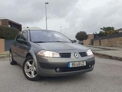 Usado 2004 Renault Mégane II Sedan | € 2.750 (Caro)