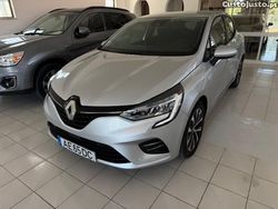Cinza Usado 2020 Renault Clio V Intens Citadino | € 16.250 (Preço justo)