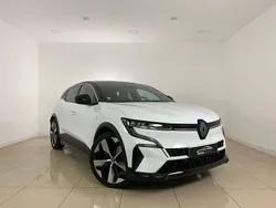 Branco Usado 2022 Renault Mégane Techno Sedan | € 39.240
