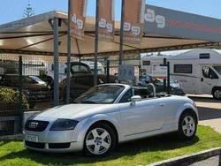 Cinzento Usado 2000 Audi TT Cabrios | € 10.900