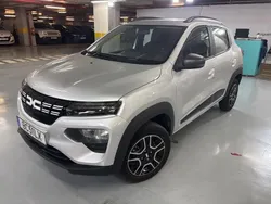 Cinza Usado 2023 Dacia Spring Expression Citadino | € 15.700 (Preço elevado)