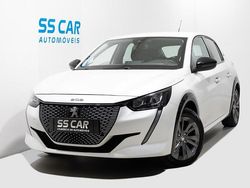Branco Usado 2022 Peugeot e-208 Active Citadino | € 16.890 (Preço justo)