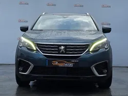 Verde Usado 2018 Peugeot 5008 Style Monovolume | € 14.900 (Preço justo)