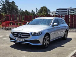 Cinza Usado 2021 Mercedes E220 Avantgarde Carrinha | € 39.990 (Preço justo)