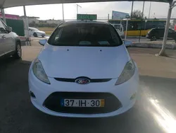 Branco Usado 2009 Ford Fiesta Titanium Citadino | € 5.900 (Bom preço)