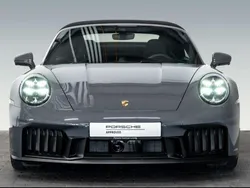 Cinzento Usado 2025 Porsche 992 | € 249.500