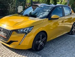 Amarelo Usado 2021 Peugeot 208 GT Citadino | € 17.900 (Preço elevado)