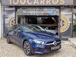 Azul Usado 2021 Mercedes A250 Style Citadino | € 26.990 (Bom preço)