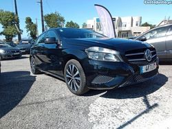 Preto Usado 2013 Mercedes A180 Style Citadino | € 13.900 (Preço justo)