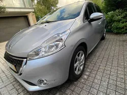Usado 2013 Peugeot 208 Active Citadino | € 5.990 (Bom preço)